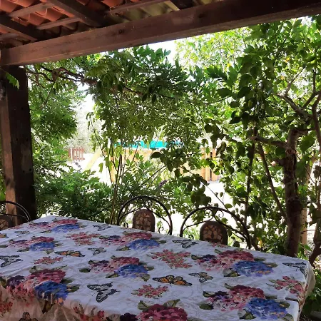 Casa Rustica Lentini Holiday home *